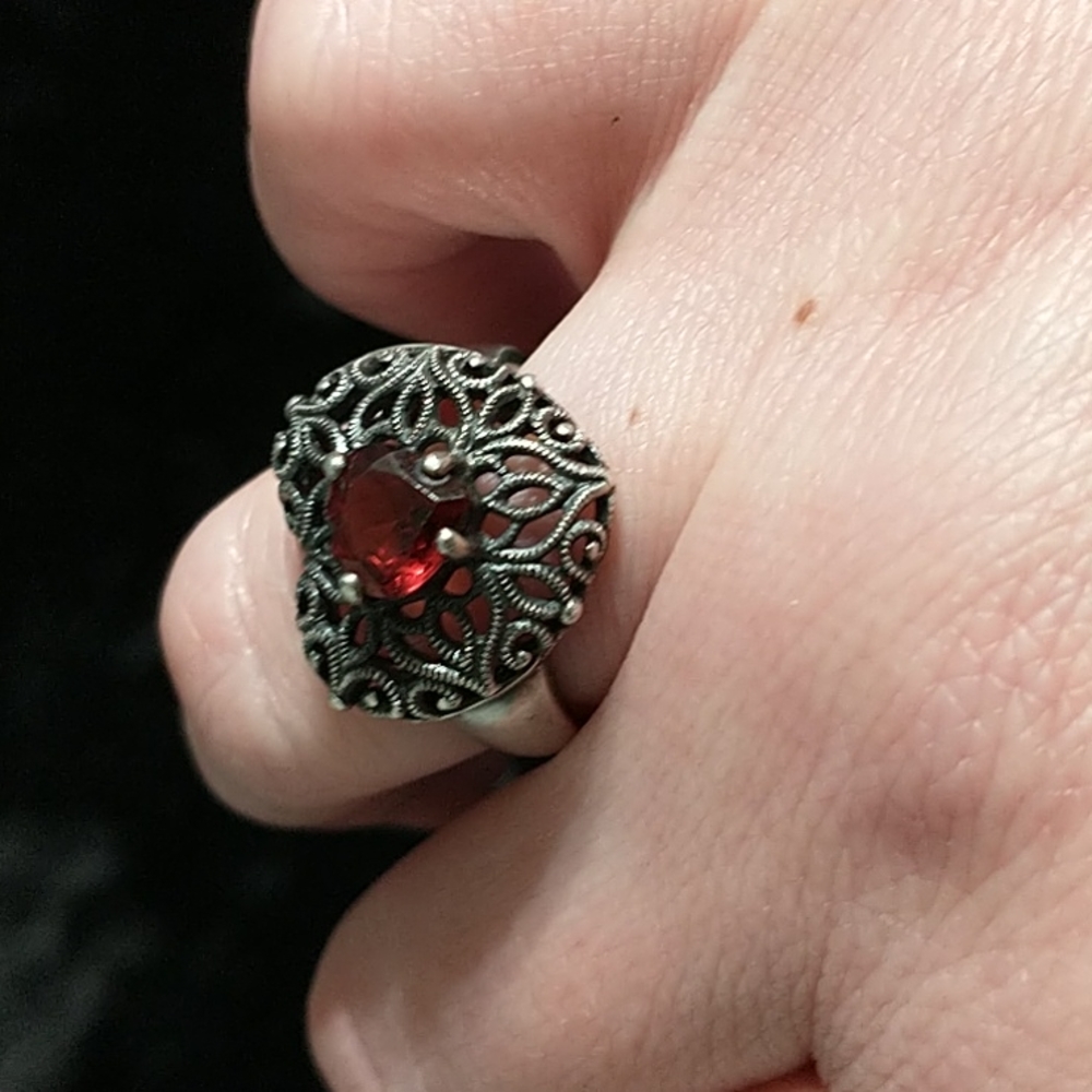 Heart ring 💗 - Picture 5 of 5